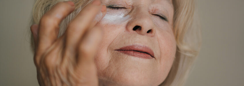 Home health care can help seniors manage and prevent skin issues and rashes.