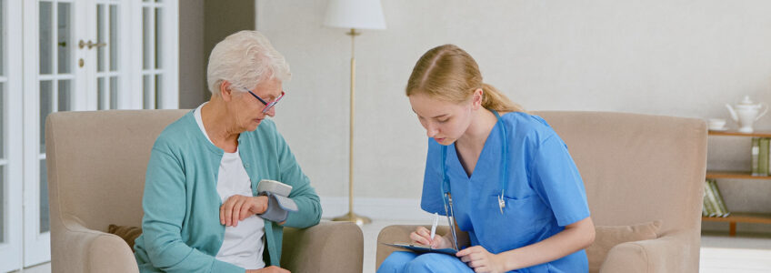 Skilled nursing care helps senior recover faster after a hospitalization.